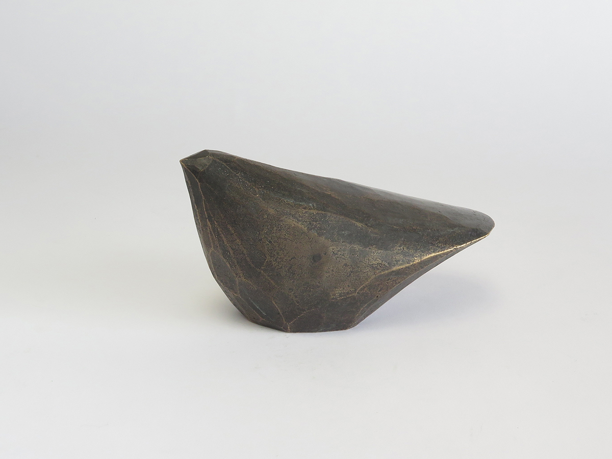 Sielulintu, pieni - pronssi, musta patina